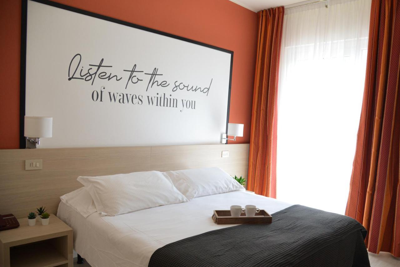 Hotel Renania Bibione Bagian luar foto